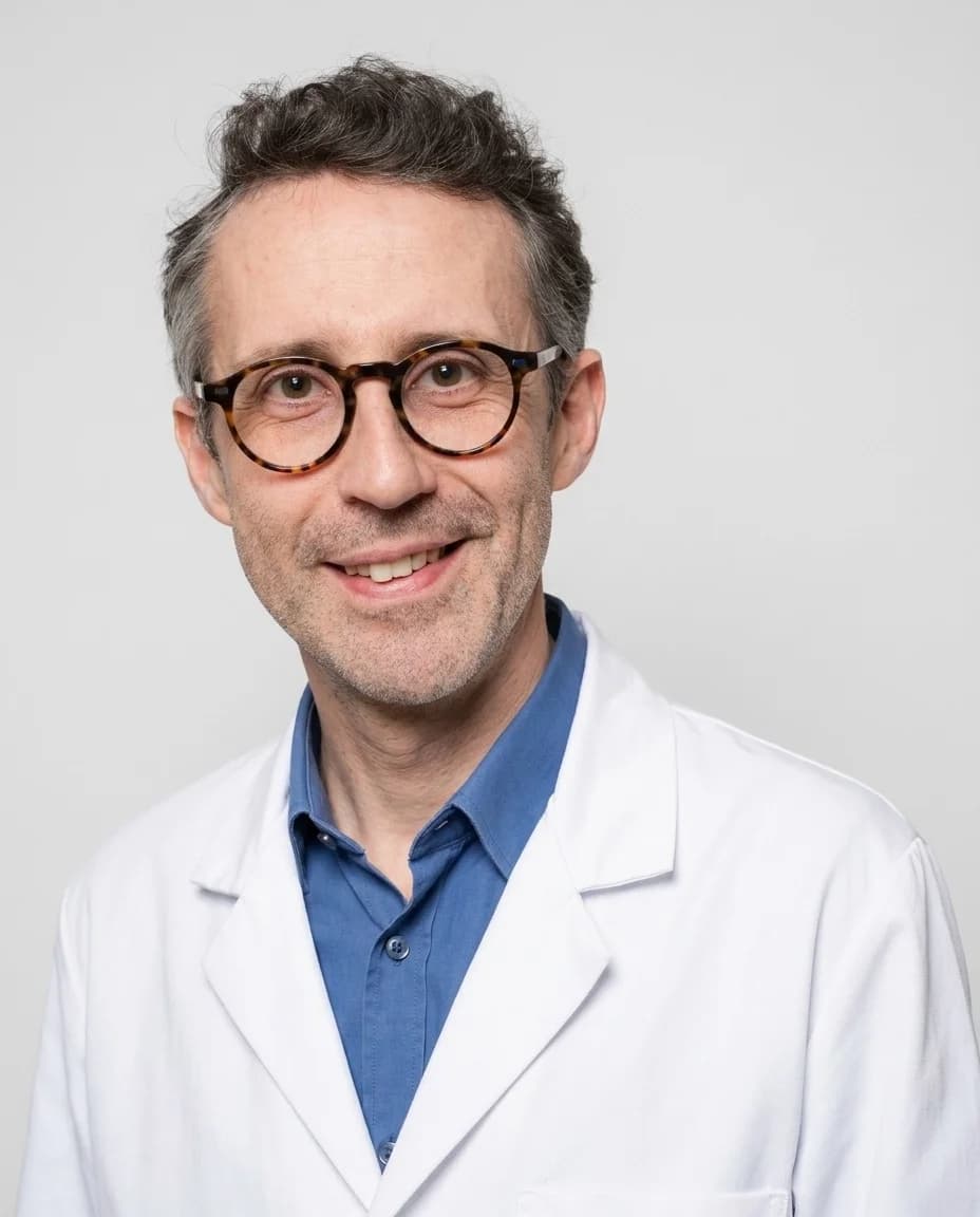 Portrait professionnel pharmacien généré par IA